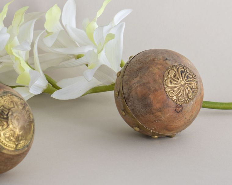 Thar Deco Ball